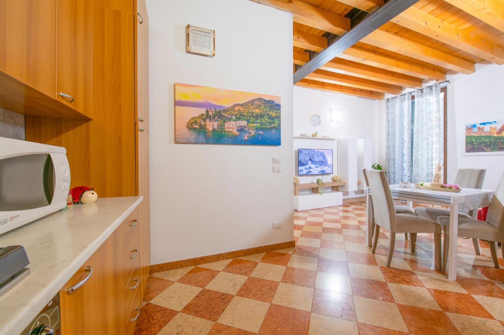 Arena Suite Mazzini Verona Centro Exterior photo