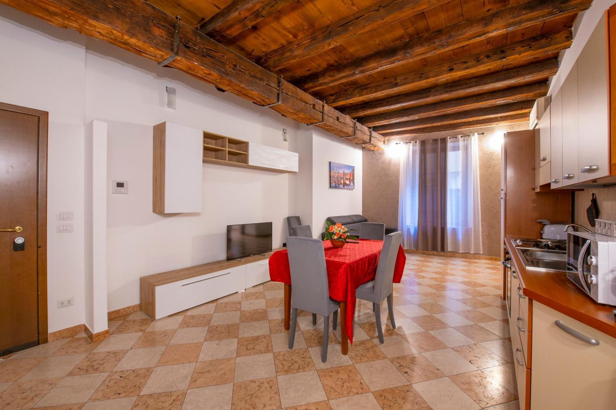 Arena Suite Mazzini Verona Centro Exterior photo